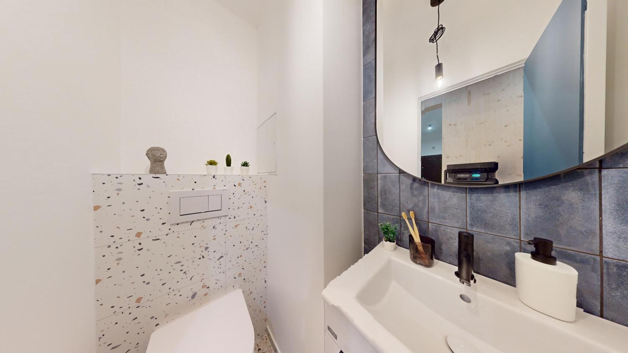 Modern 2 Bedroom Apt - Free Parking บราติสลาวา ภายนอก รูปภาพ
